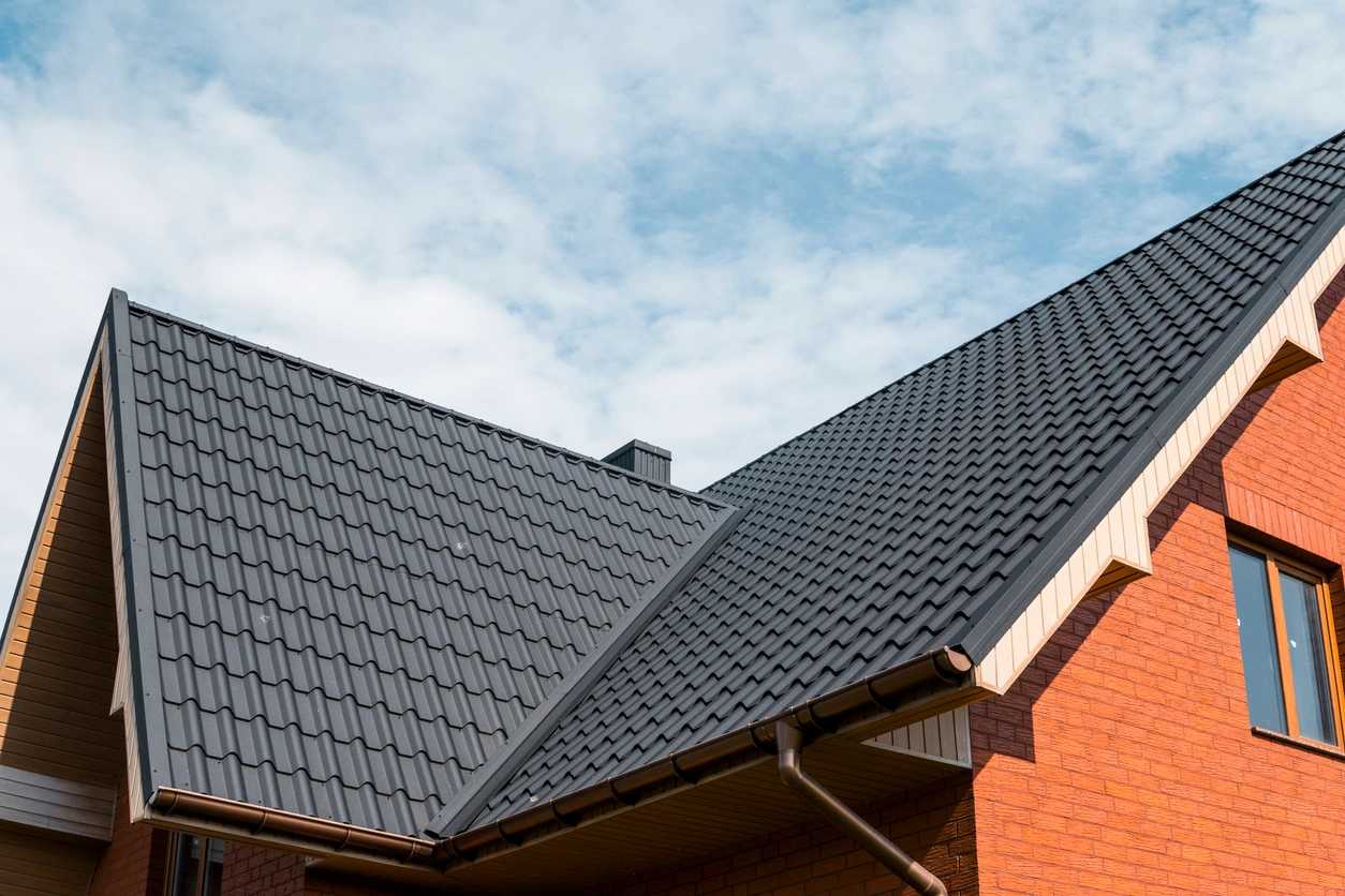 How to Know Whether to Repair, Patch, or Replace Your Roof
