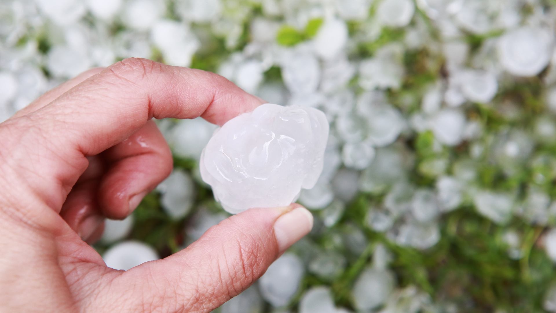 What Size Hail Will Damage a Roof